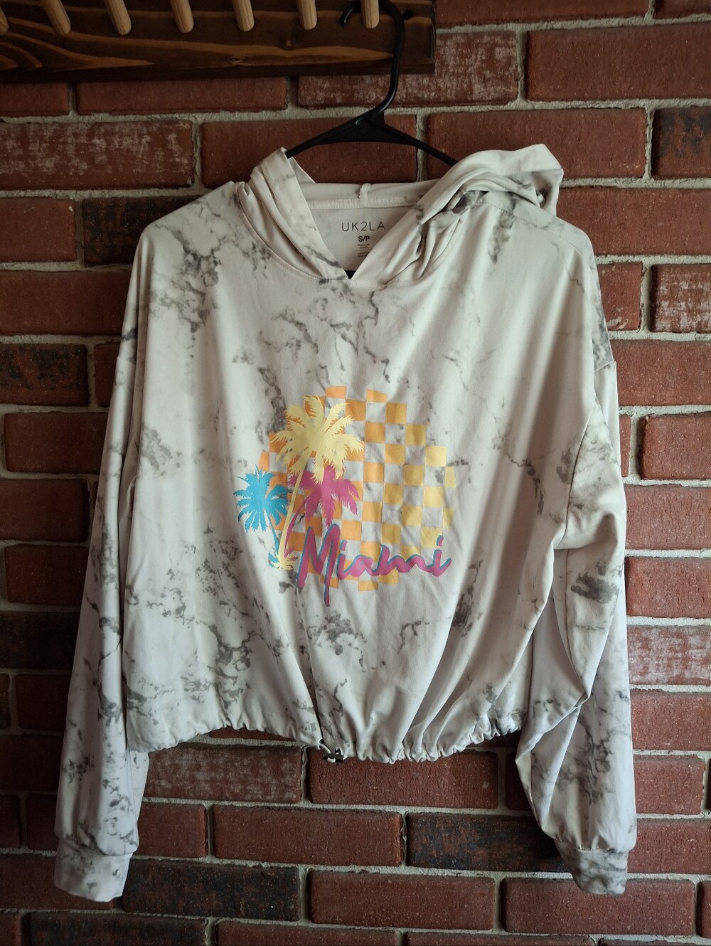 UK2LA White Marble-Print Hoodie with Yellow, Pink & Blue Miami Graphic